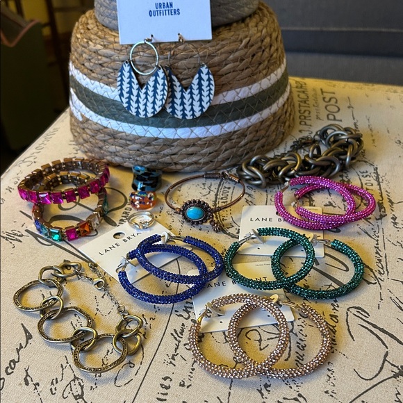 Jewelry - Lot of 13 Pieces of Jewelry 5 Earrings 3 Rings 5 Bracelets Chic Vibrant Boho